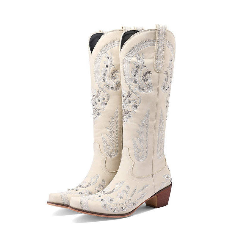 Bottes orthopédiques d'inspiration vintage