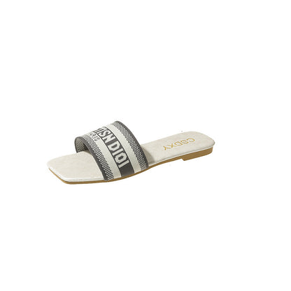 Chaussures Orthopédiques Gracieuses au Look Moderne