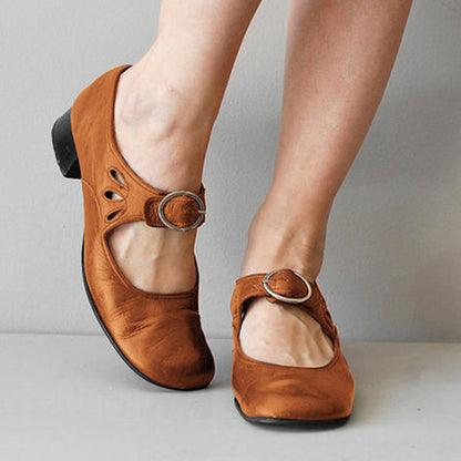 Chaussures Orthopédiques d'Inspiration Vintage