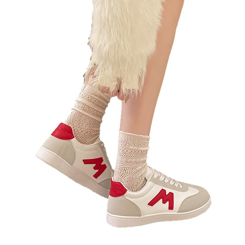 Chaussures Orthopédiques d'Inspiration Vintage