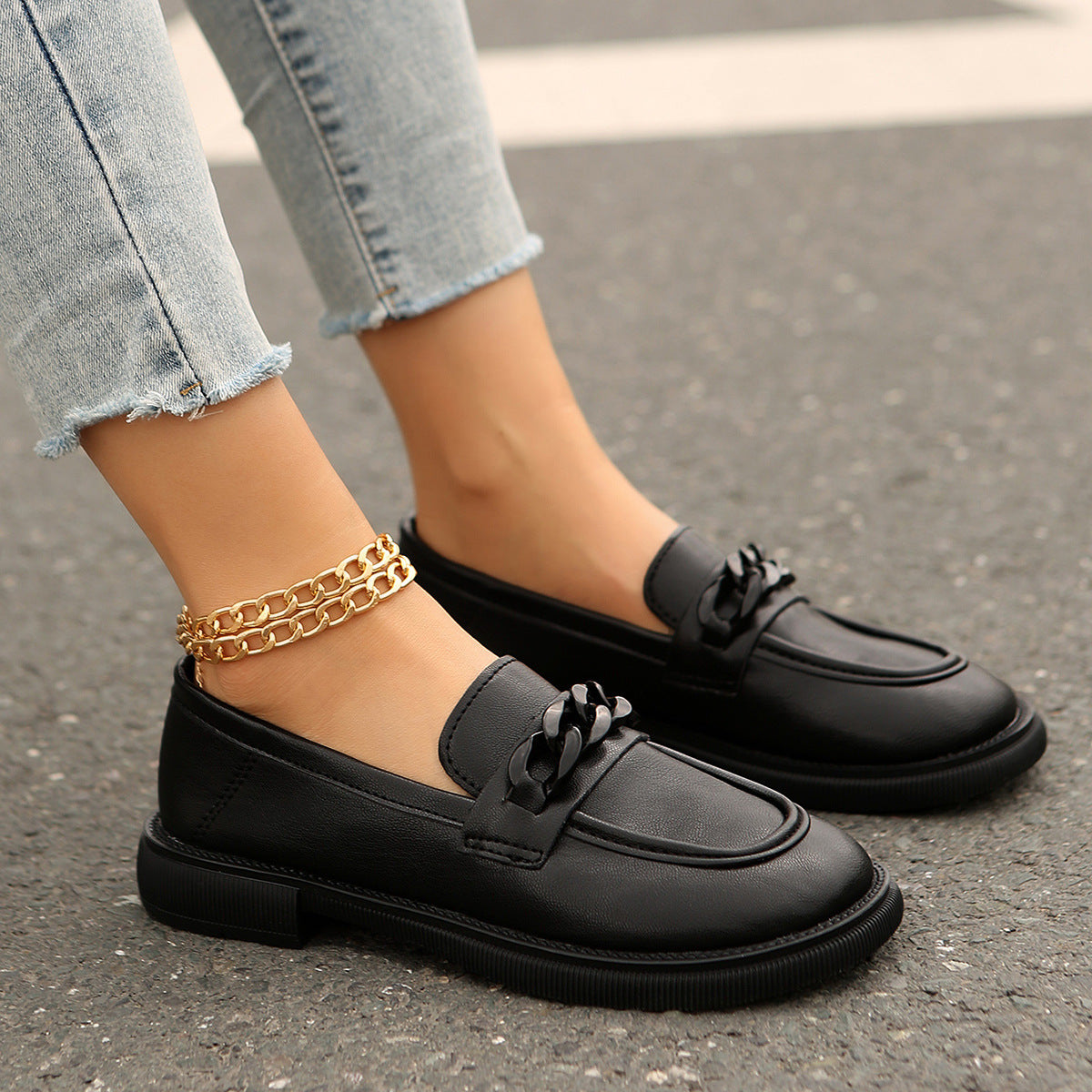 Chaussures Orthopédiques Gracieuses au Look Moderne