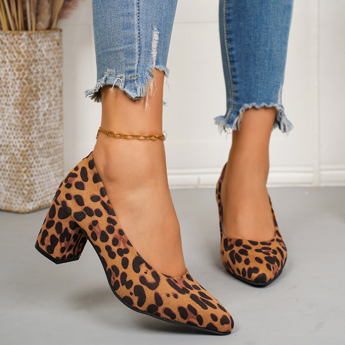 Chaussures Orthopédiques d'Inspiration Vintage