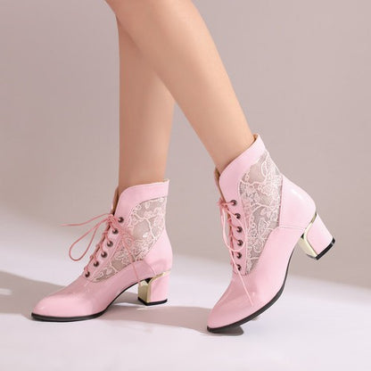 Chaussures Orthopédiques d'Inspiration Vintage