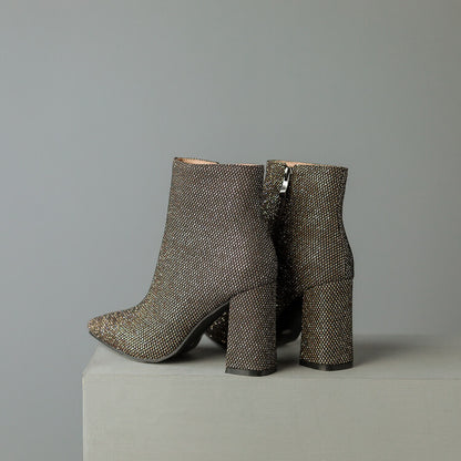 Bottes Orthopédiques Gracieuses au Look Moderne