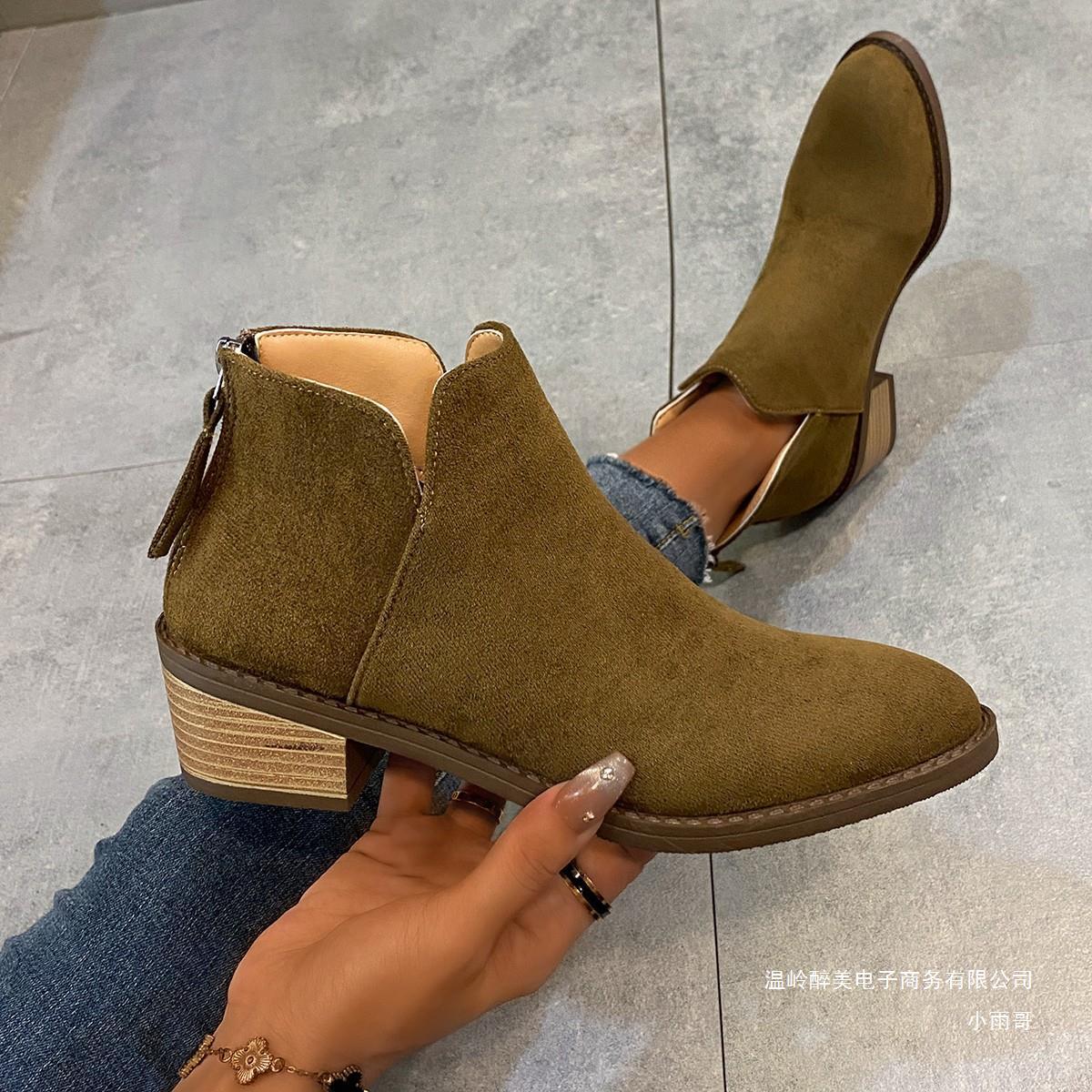 Bottes Orthopédiques Stylées pour Toute Occasion