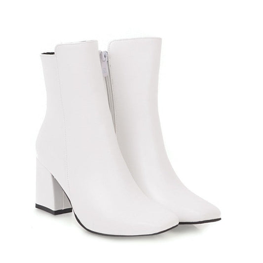 Bottes orthopédiques classiques au style intemporel