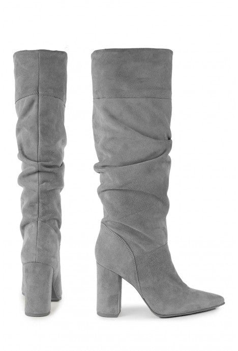 Bottes orthopédiques magnifiquement confectionnées