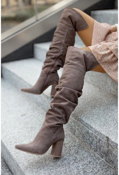 Bottes Orthopédiques d'Inspiration Vintage