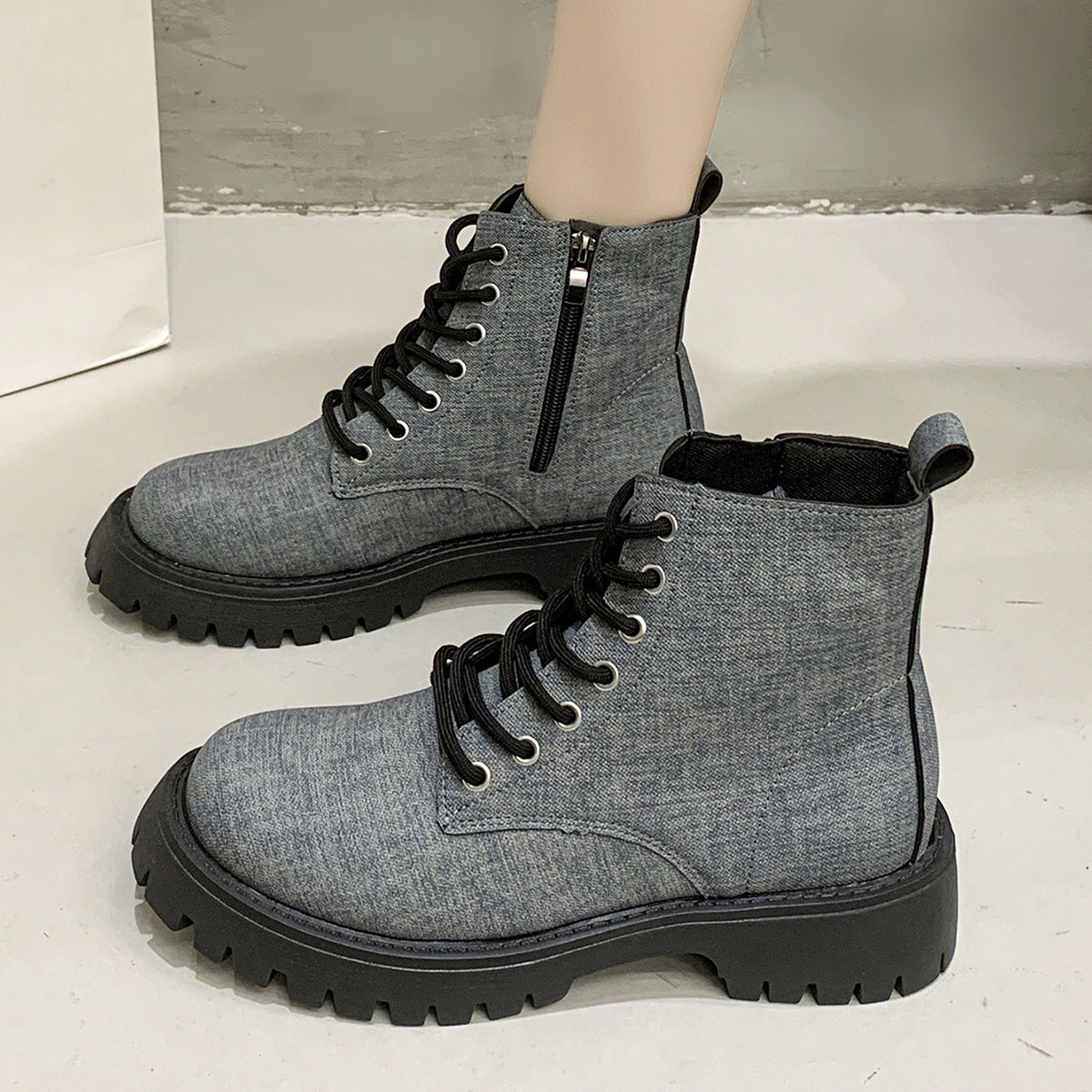 Bottes Orthopédiques Classiques au Style Intemporel