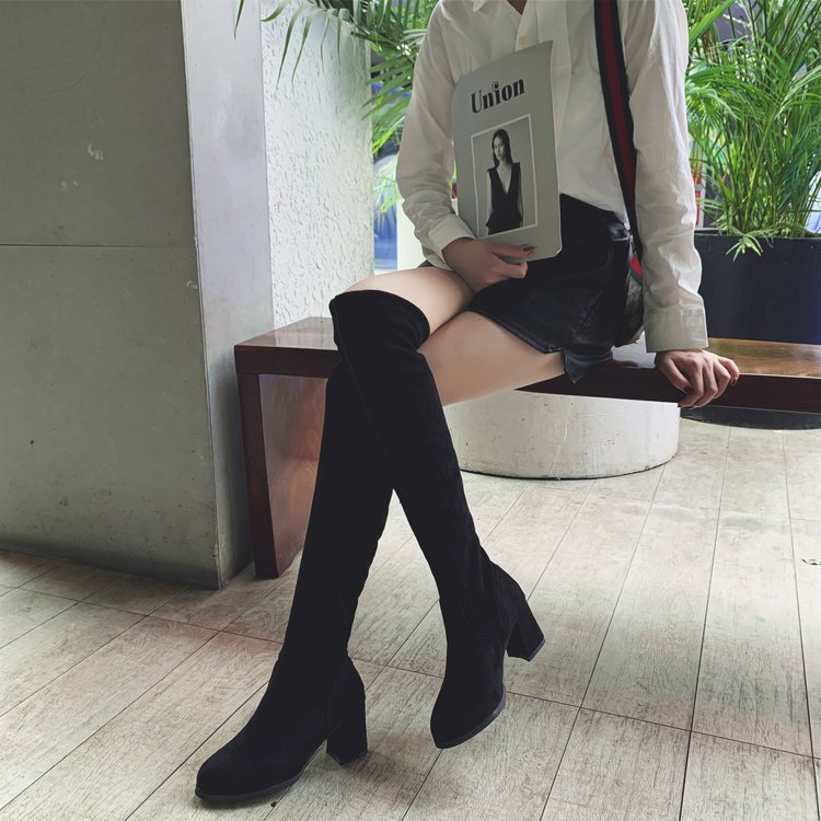 Bottes Orthopédiques Gracieuses au Look Moderne