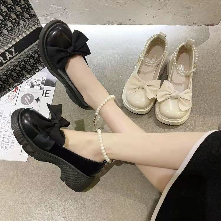 Chaussures Orthopédiques d'Inspiration Vintage