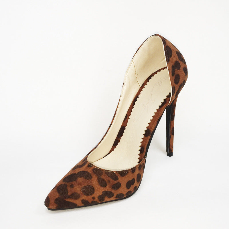 Chaussures Orthopédiques Gracieuses au Look Moderne
