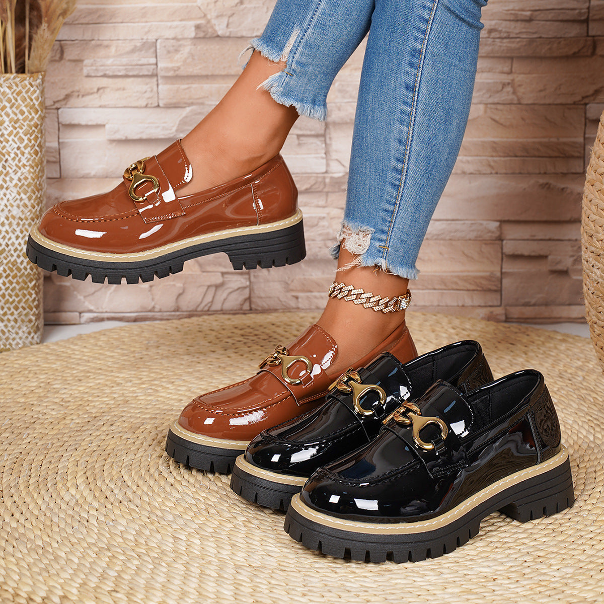 Chaussures Orthopédiques d'Inspiration Vintage