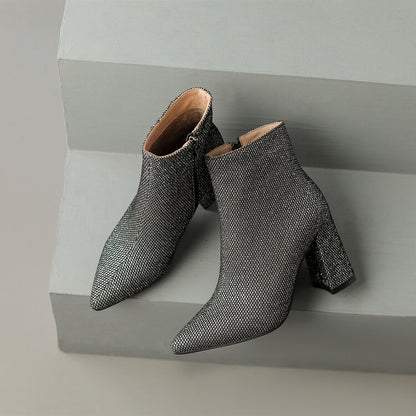 Bottes Orthopédiques Gracieuses au Look Moderne