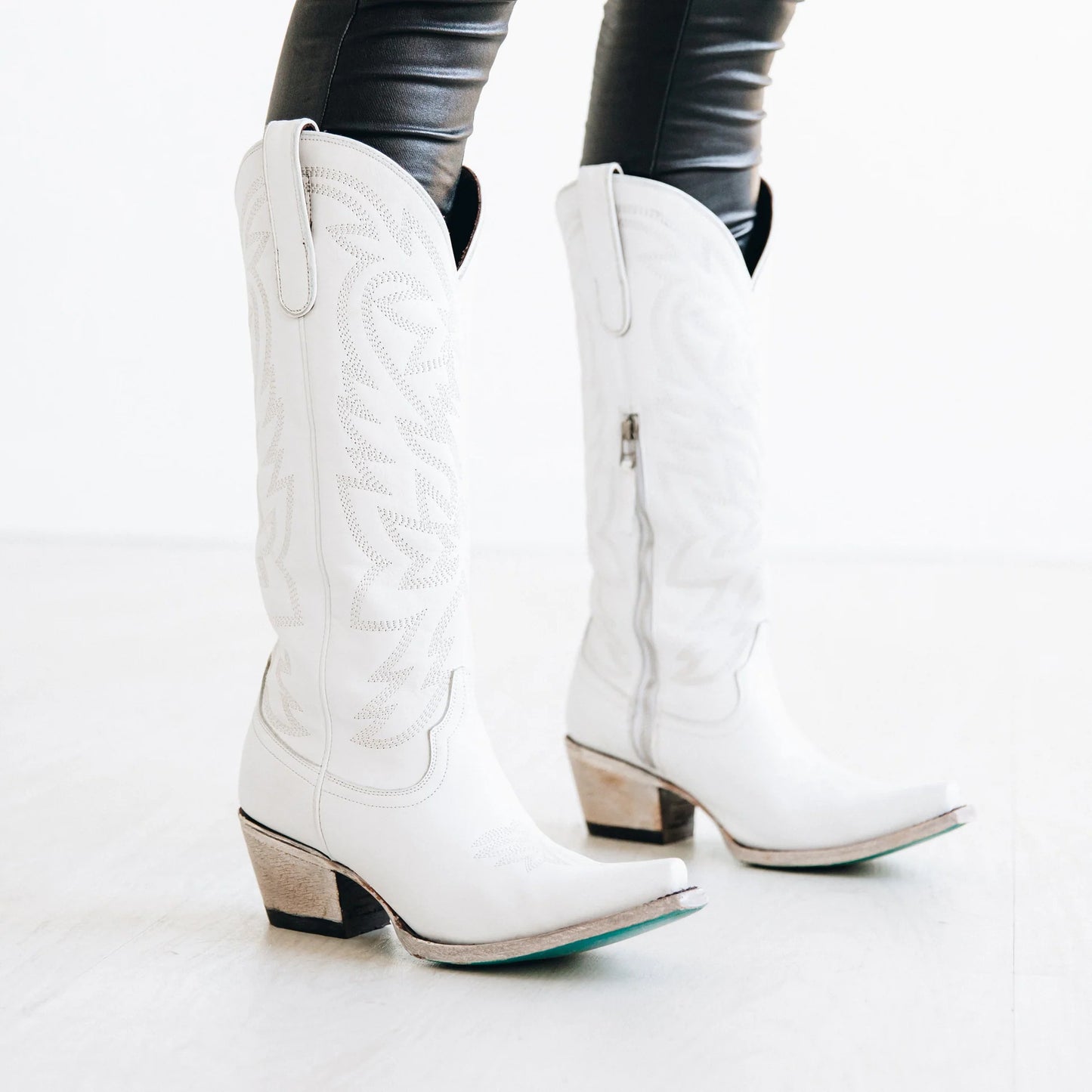 Bottes Orthopédiques Classiques au Style Intemporel