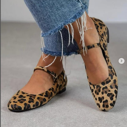 Chaussures Orthopédiques Gracieuses au Look Moderne