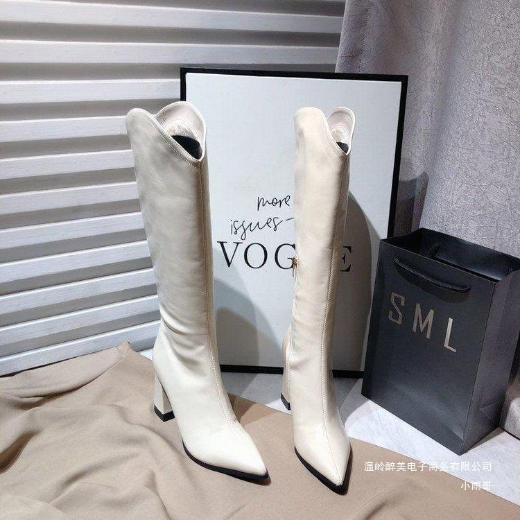 Bottes Orthopédiques Classiques au Style Intemporel