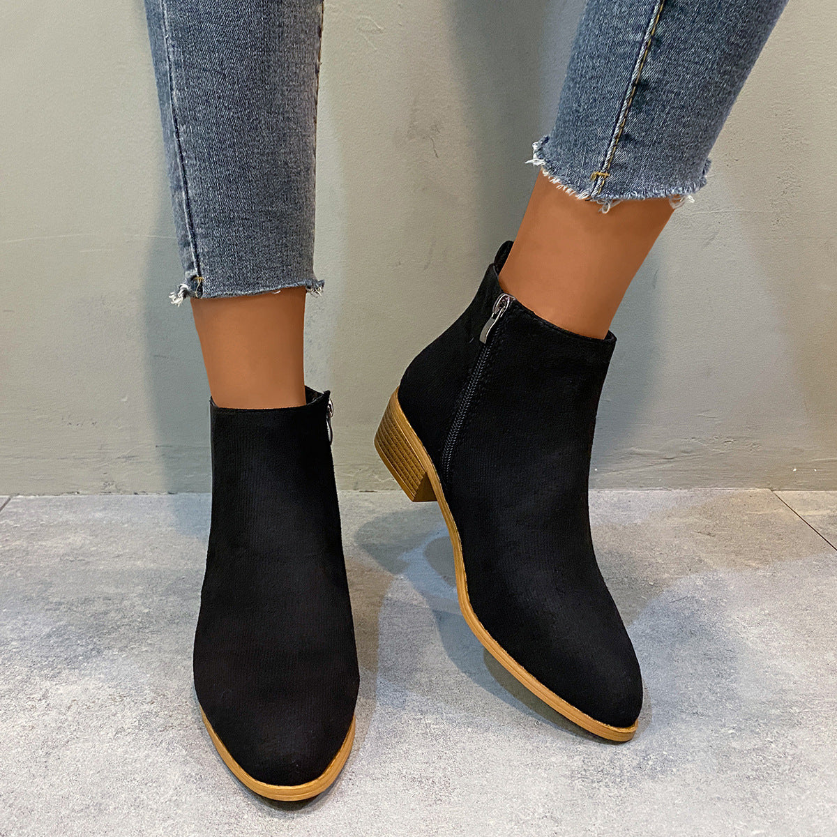 Bottes Orthopédiques Classiques au Style Intemporel