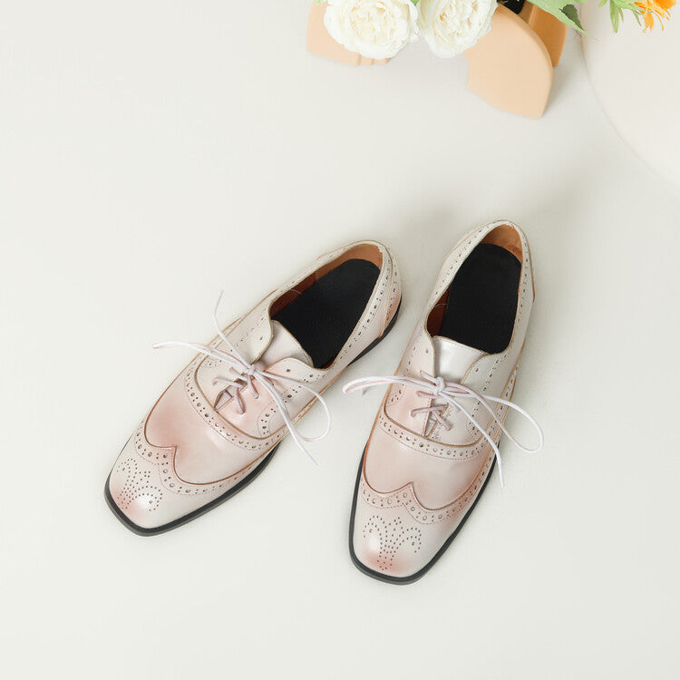 Chaussures Orthopédiques d'Inspiration Vintage