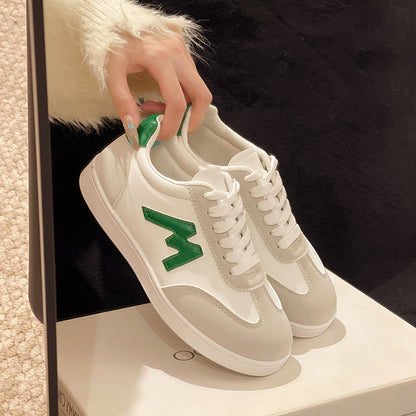 Chaussures Orthopédiques d'Inspiration Vintage