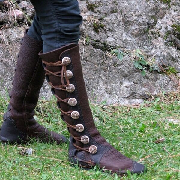 Bottes orthopédiques magnifiquement confectionnées