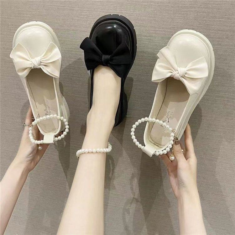 Chaussures Orthopédiques d'Inspiration Vintage