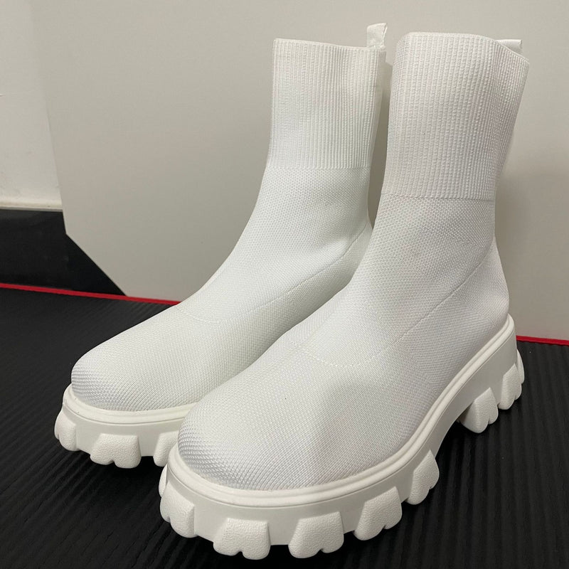 Bottes Orthopédiques Gracieuses au Look Moderne