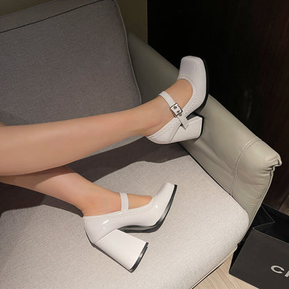 Chaussures Orthopédiques Gracieuses au Look Moderne