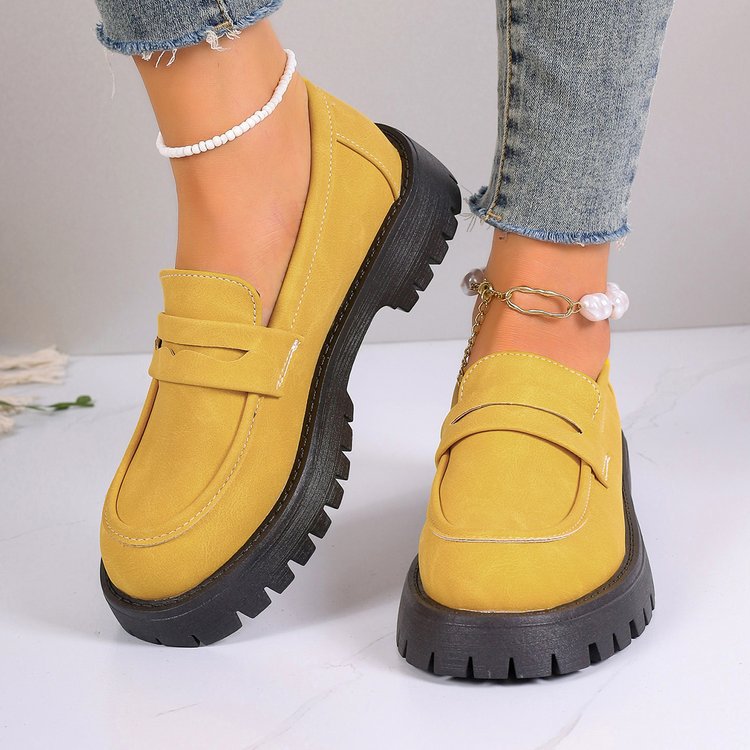 Chaussures Orthopédiques d'Inspiration Vintage
