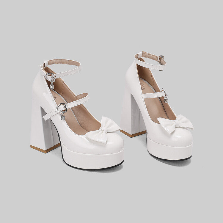 Chaussures Orthopédiques d'Inspiration Vintage