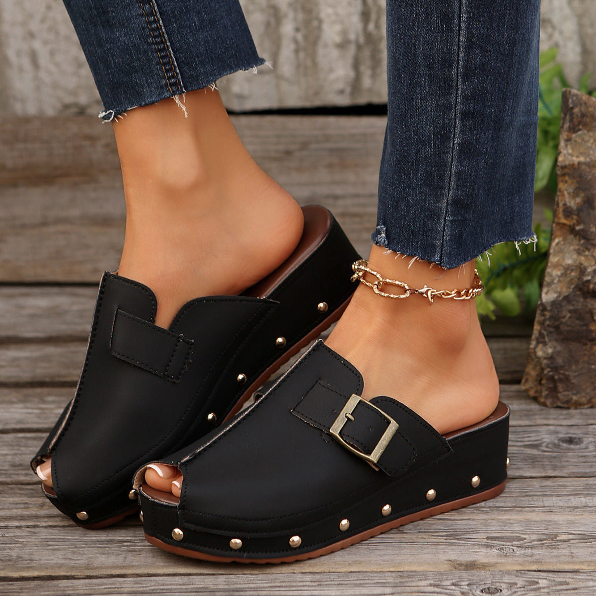 Chaussures Orthopédiques Gracieuses au Look Moderne