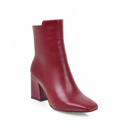 Bottes orthopédiques classiques au style intemporel