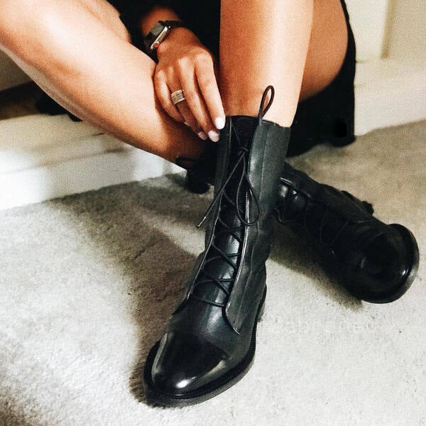 Bottes orthopédiques gracieuses pour un look moderne