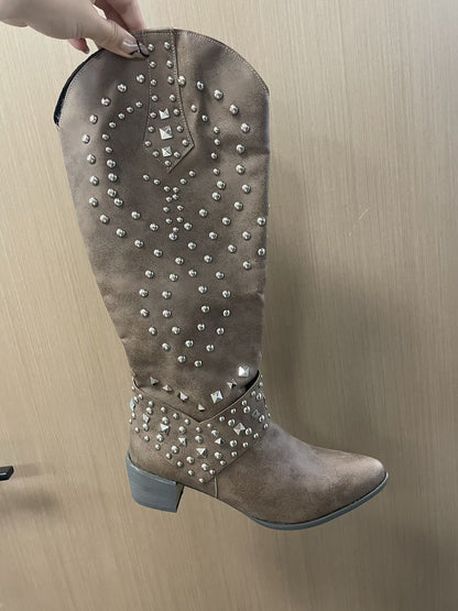 Bottes Orthopédiques Gracieuses au Look Moderne