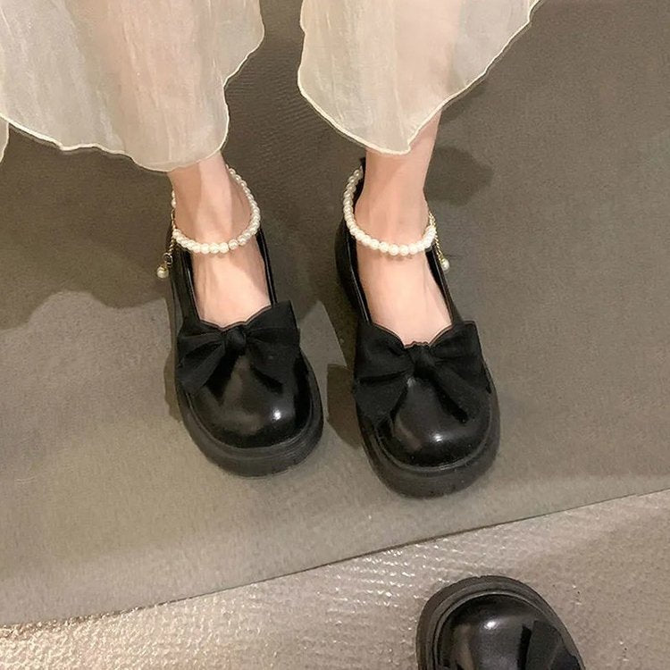 Chaussures Orthopédiques d'Inspiration Vintage