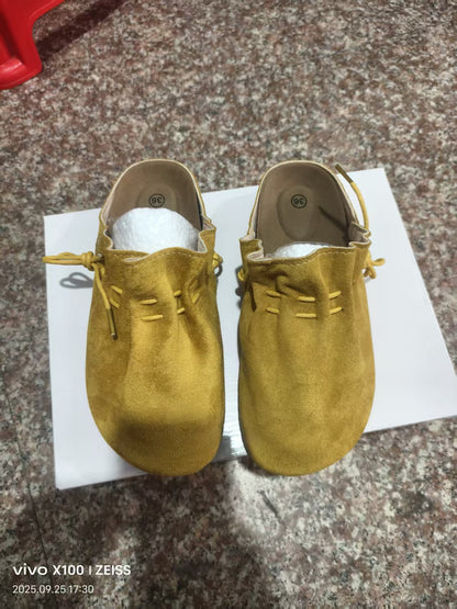 Chaussures Orthopédiques d'Inspiration Vintage