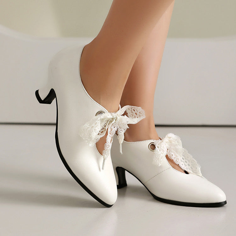 Chaussures Orthopédiques d'Inspiration Vintage