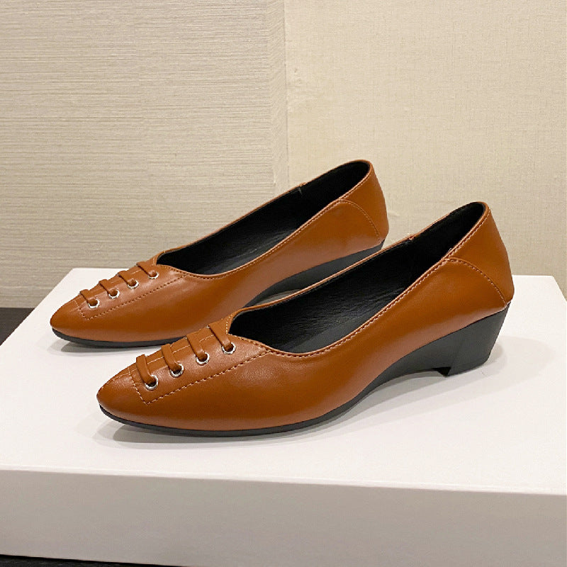 Chaussures Orthopédiques Gracieuses au Look Moderne