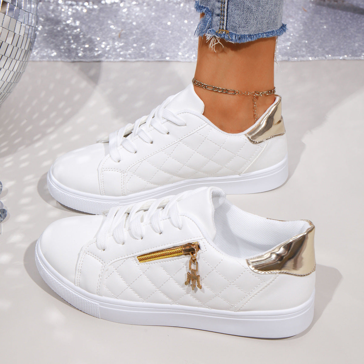 Chaussures Orthopédiques d'Inspiration Vintage