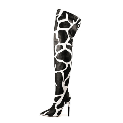 Bottes orthopédiques gracieuses pour un look moderne