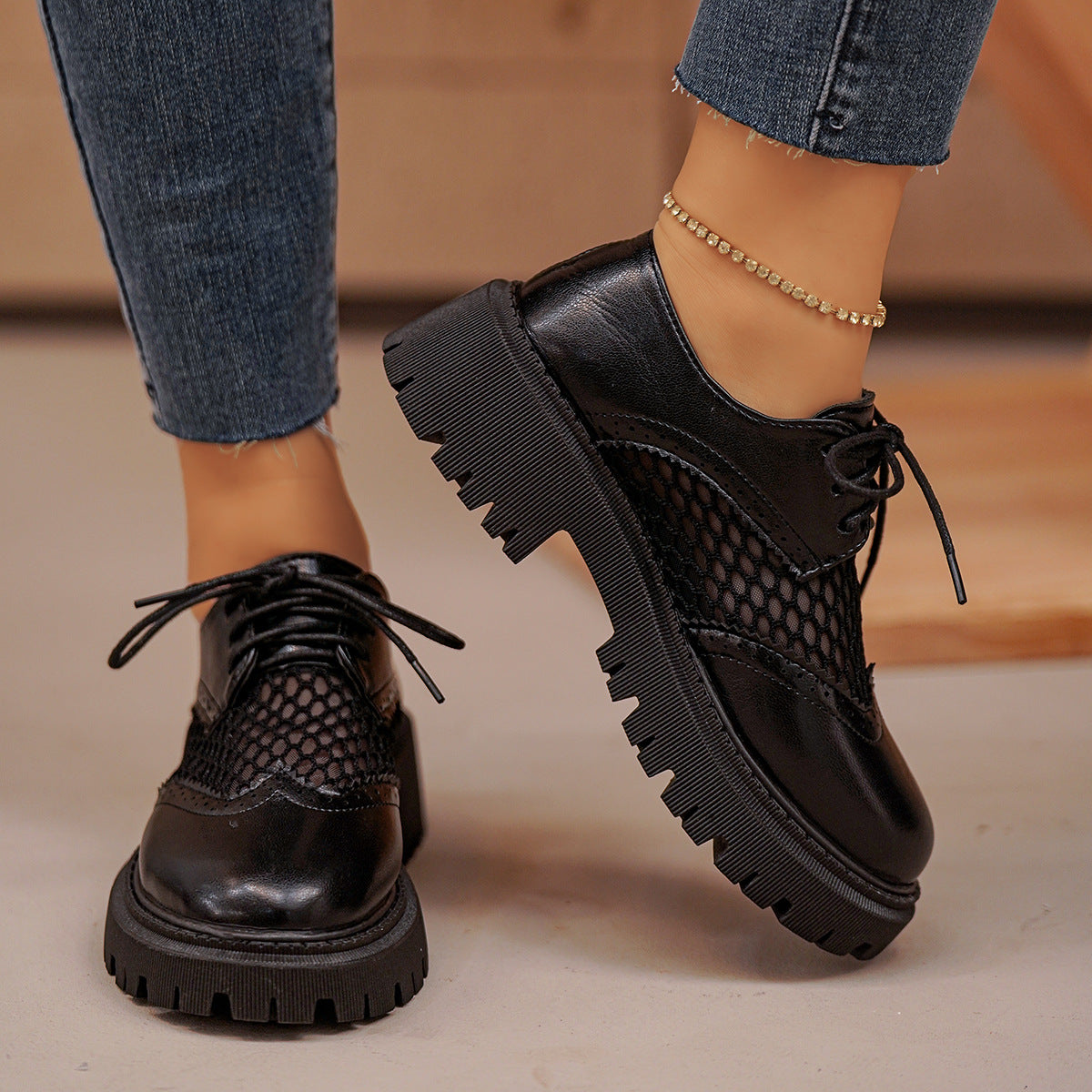 Chaussures Orthopédiques Gracieuses au Look Moderne