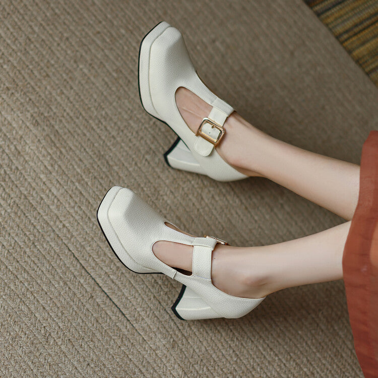 Chaussures Orthopédiques d'Inspiration Vintage
