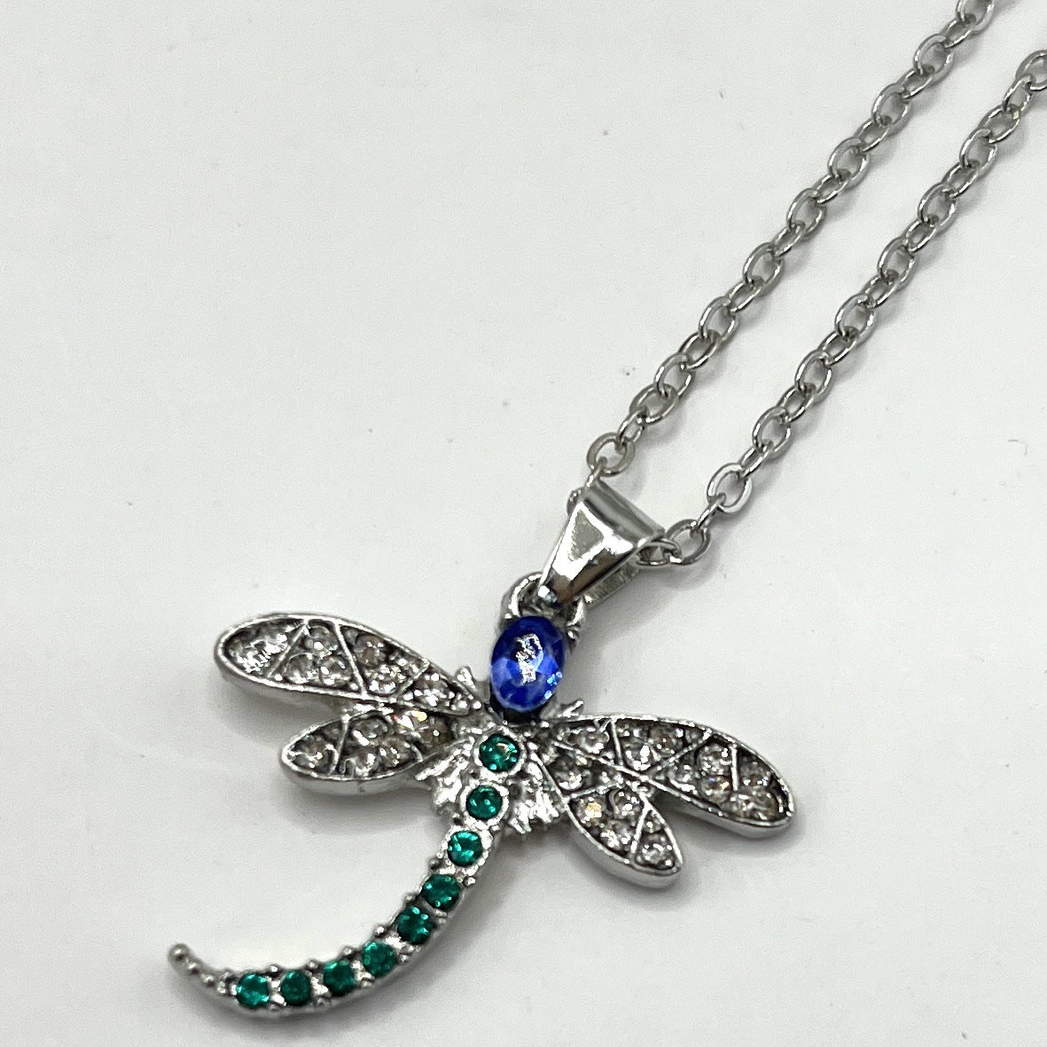 Collier classique au charme intemporel