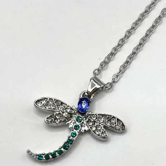 Collier classique au charme intemporel