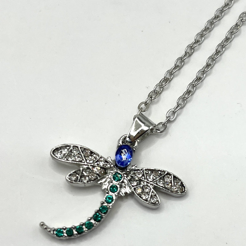 Collier classique au charme intemporel