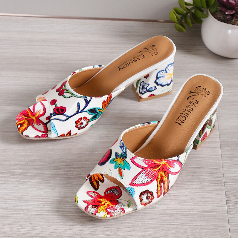 Chaussures Orthopédiques Gracieuses au Look Moderne
