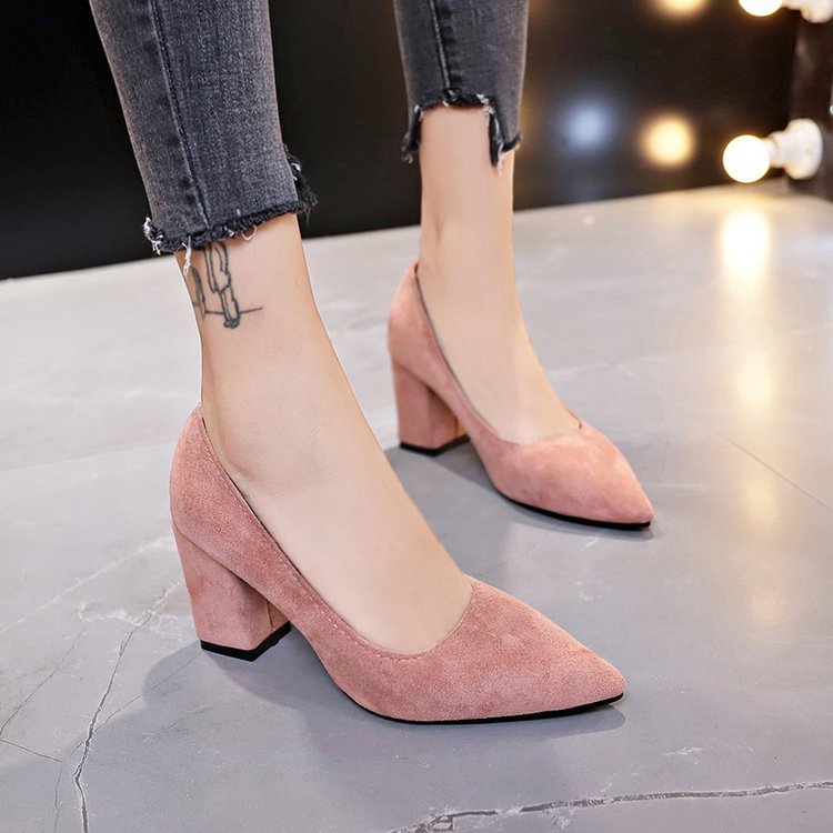 Chaussures Orthopédiques d'Inspiration Vintage