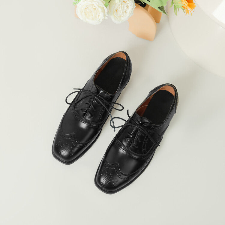 Chaussures Orthopédiques d'Inspiration Vintage