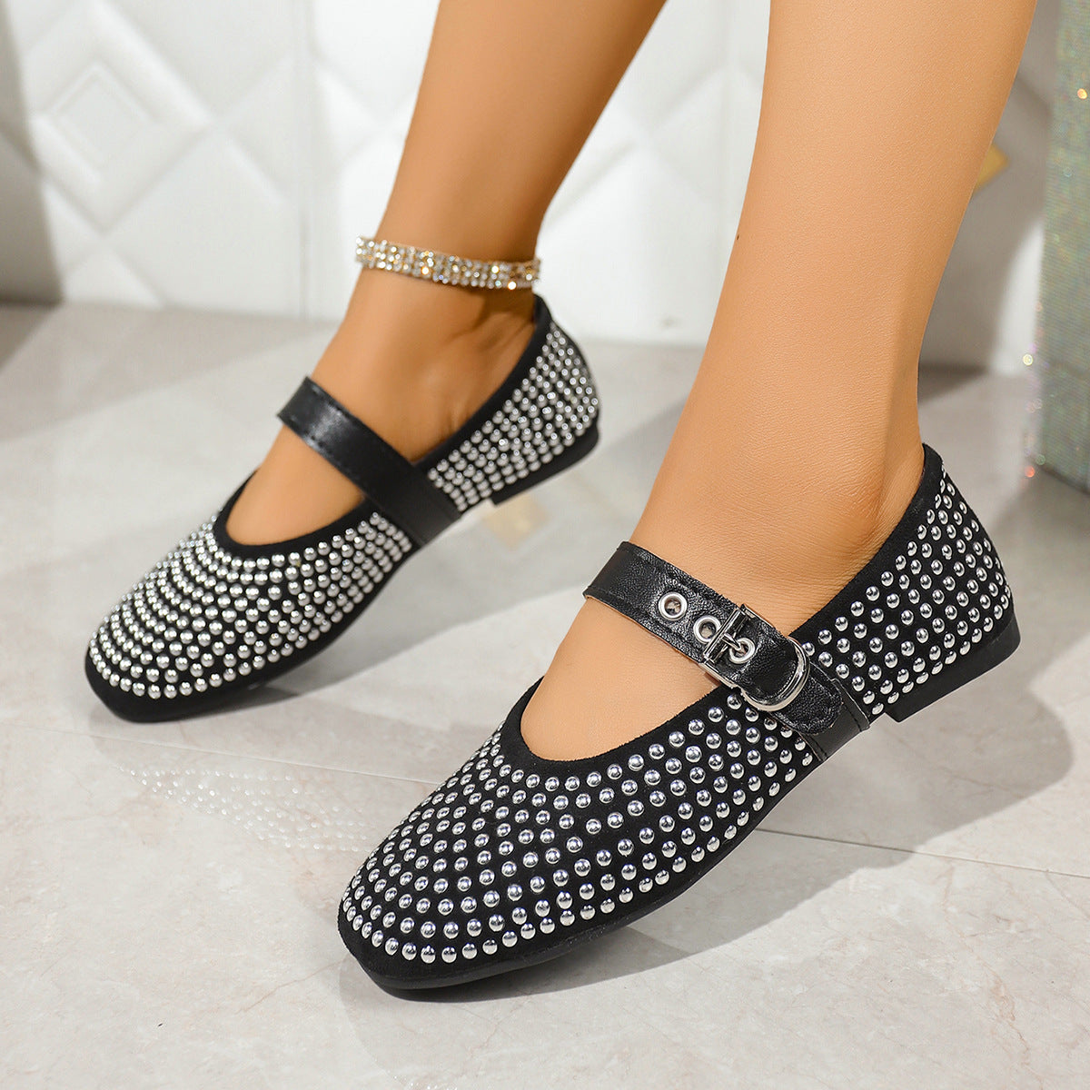 Chaussures Orthopédiques Gracieuses au Look Moderne