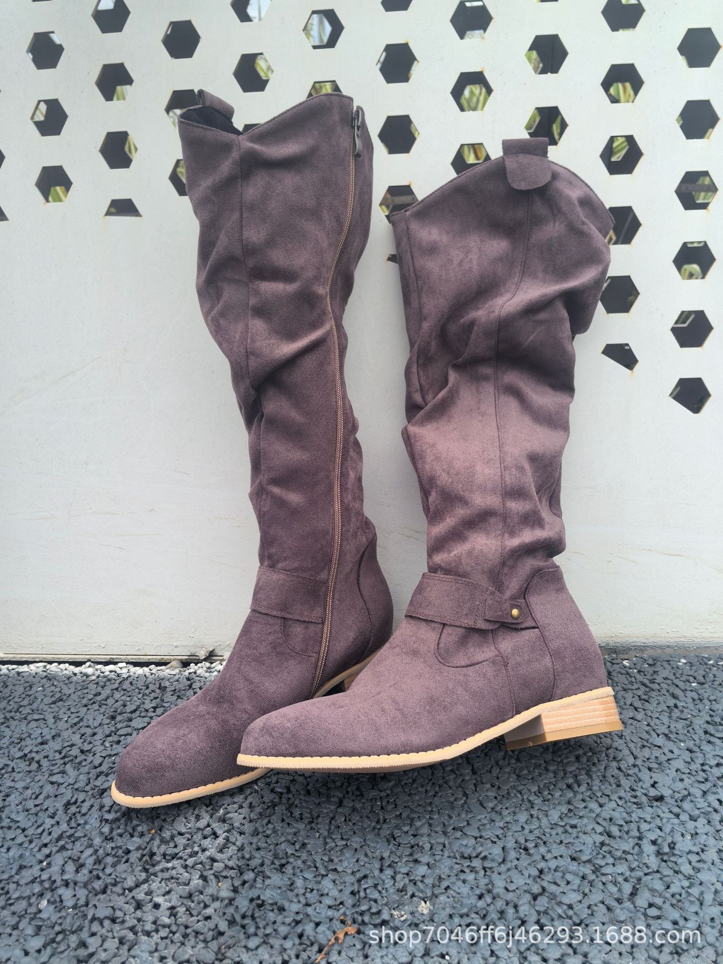 Bottes Orthopédiques Gracieuses au Look Moderne